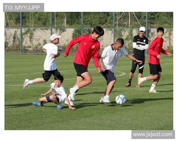 中国足球小将毛剑崭露头角 持续进步引领未来足球新风潮