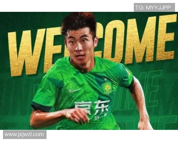 中国足球最帅球星盘点 展现风采与实力并重的璀璨之星