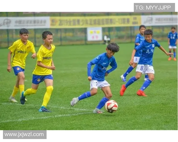 从绿茵巨星到战术大师足球球星退役转型教练的成长之路 从绿茵巨星到战术大师足球球星退役转型教练的成长之路