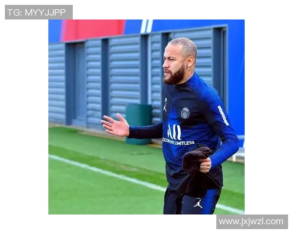 光头足球球星的成长历程与场上风采解析