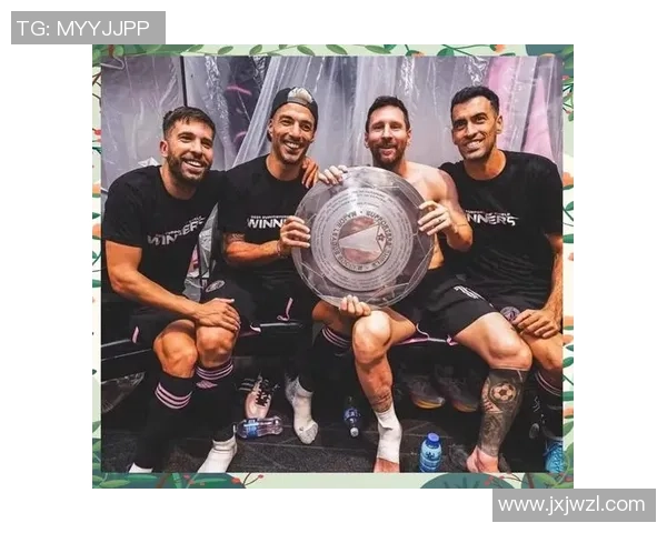 现役足球明星风采全解析 揭秘足坛顶尖球员的训练与比赛背后故事