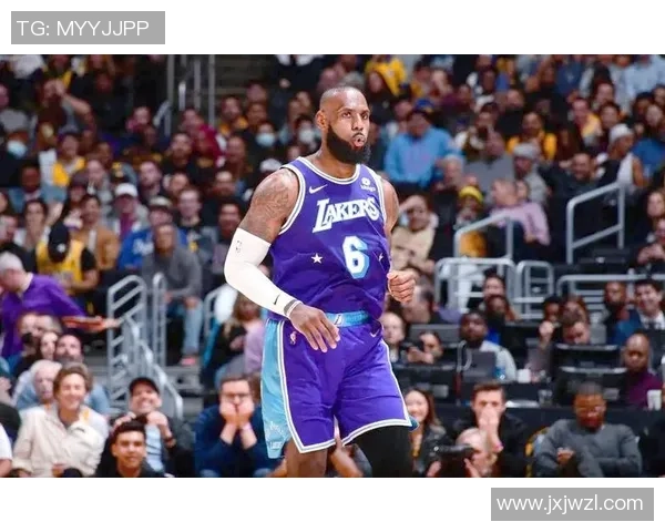 穿6号球衣的足球明星都有哪些？他们的辉煌与传奇故事揭秘