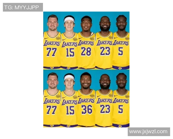 詹姆斯领衔足球明星阵容 揭开球场背后的辉煌故事与成就