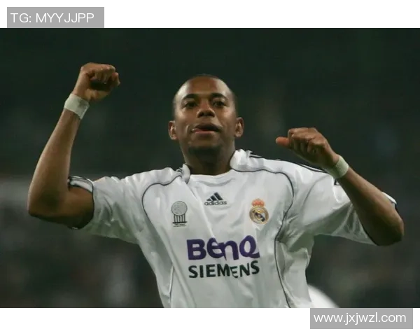 足坛巨星闪耀时刻全景展现深度揭秘球星独特魅力与传奇经历